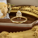 Lade Bild in die Galerieansicht, 2Ct Pear Shape Lab Diamond Solitaire Engagement Tulip Ring - LGG Jewelry