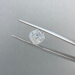 Lade Bild in die Galerieansicht, Cushion Cut Lab Diamond 2.5 Ct G VS - LGG Jewelry