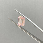 Lade Bild in die Galerieansicht, IGI Certified Emerald Cut 2.69 Ct Fancy Pink Lab Diamond VS1 Clarity - LGG Jewelry
