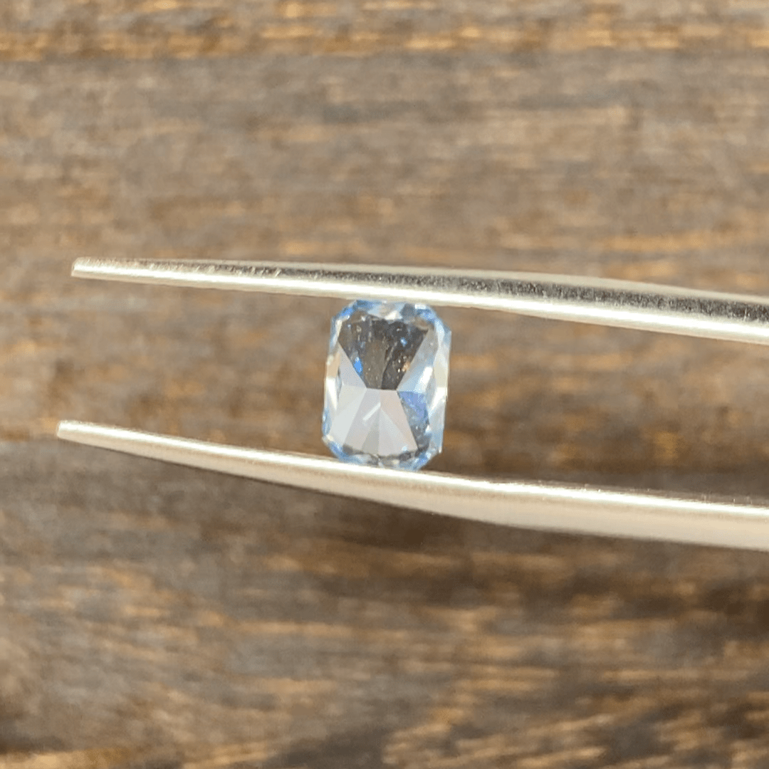 0.936 Ct Radiant Cut Fancy Blue Lab Diamond VS1 - LGG Jewelry