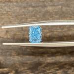 Lade Bild in die Galerieansicht, 0.936 Ct Radiant Cut Fancy Blue Lab Diamond VS1 - LGG Jewelry