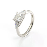 Lade Bild in die Galerieansicht, 1 CT Princess Cut Lab Diamond Three-Stone Engagement Ring - LGG Jewelry