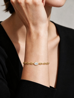 Load image into Gallery viewer, 18K Yellow Gold Oval Bezel‑Set Lab‑Grown Diamond Puff Mariner Chain Bracelet