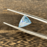 Lade Bild in die Galerieansicht, 1.58 Ct Trillion Cut Fancy Blue Lab Diamond VS - LGG Jewelry
