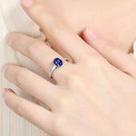 Lade Bild in die Galerieansicht, 1.75 Ct Oval Cut Lab Blue Sapphire Four Prongs Engagement Ring - LGG Jewelry