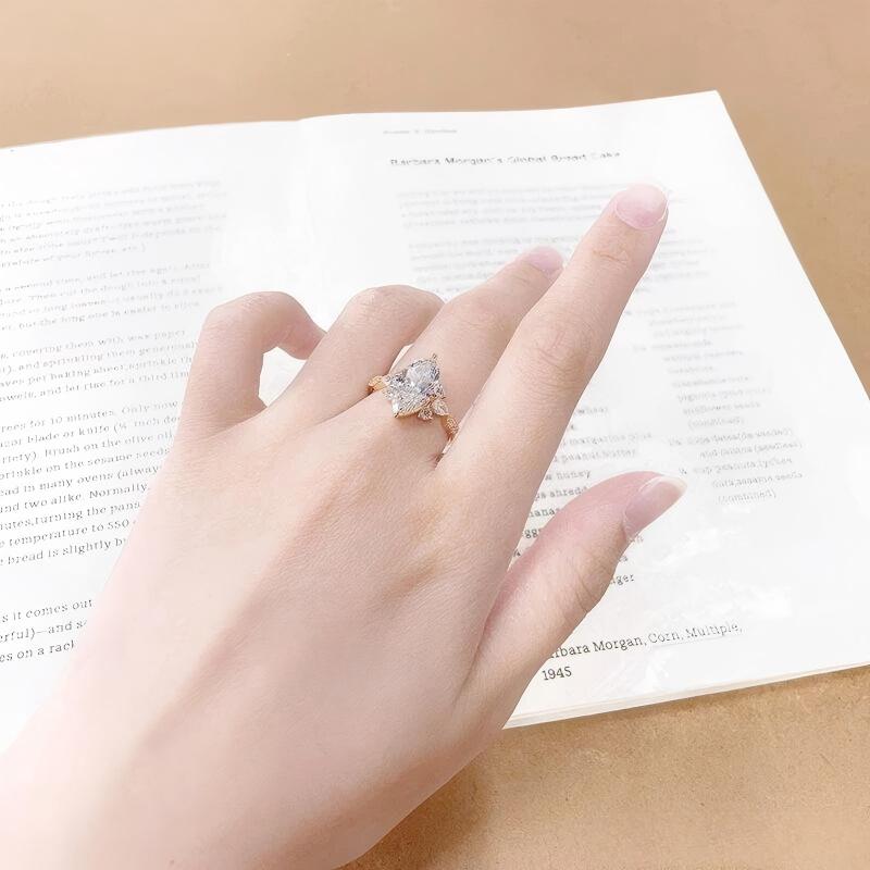 指尖绽放轻奢华丽大克拉马眼形钻戒18K黄培 - LGG Jewelry