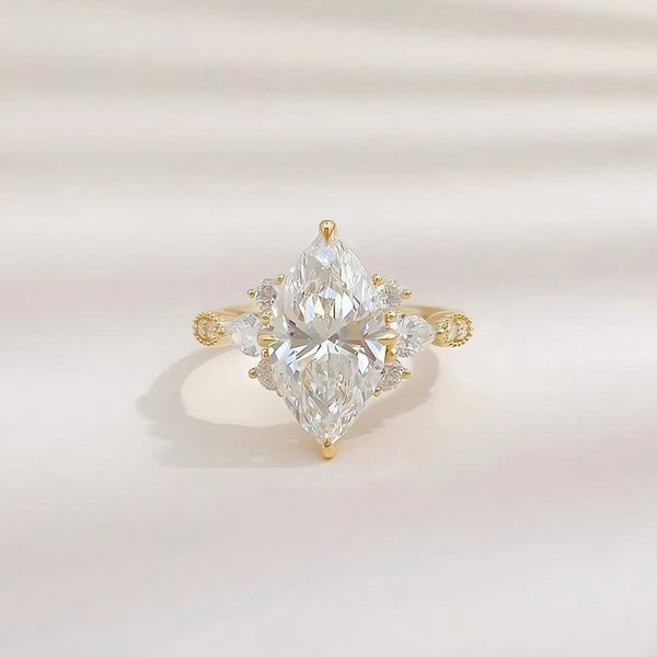指尖绽放轻奢华丽大克拉马眼形钻戒18K黄培 - LGG Jewelry
