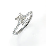 Lade Bild in die Galerieansicht, 2 CT Radiant Cut Lab Diamond Bubble Band Engagement Ring - LGG Jewelry