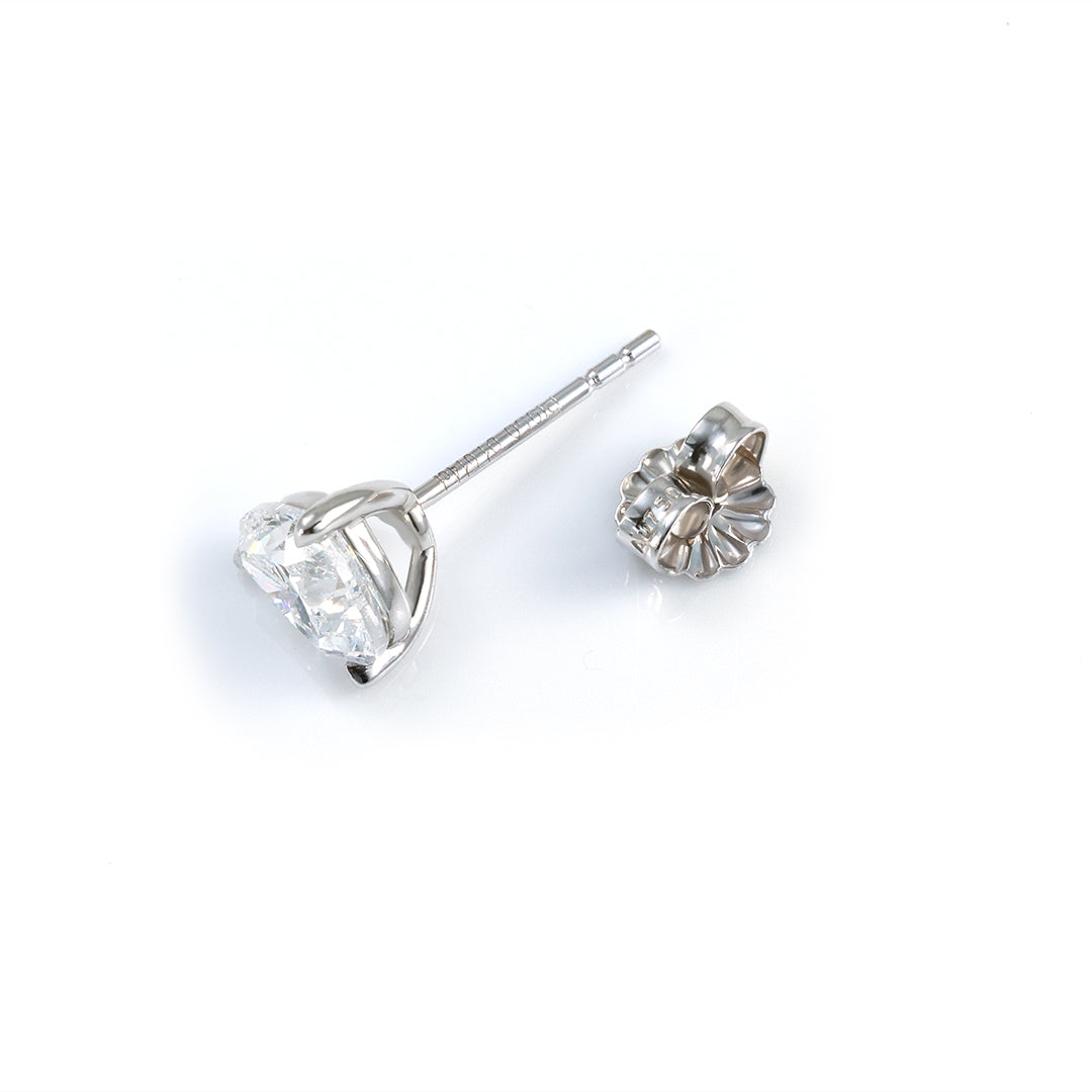 Classic Heart Shape Lab Diamond Three Prongs Ear Studs