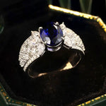 Lade Bild in die Galerieansicht, 2.5 Ct Oval Lab Blue Sapphire Engagement Ring - LGG Jewelry