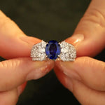 Lade Bild in die Galerieansicht, 2.5 Ct Oval Lab Blue Sapphire Engagement Ring - LGG Jewelry