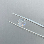 Charger l&#39;image dans la visionneuse de galerie, Diamant de laboratoire rose intense de 1,05 ct à taille ovale certifié IGI, pureté VS1 
