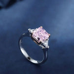 Lade Bild in die Galerieansicht, 3 Ct Fancy Vivid Pink Radiant Lab Diamond Three-Stone Engagement Ring (Setting Price Only) - LGG Jewelry