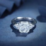 Lade Bild in die Galerieansicht, 3 Ct Radiant Lab Diamond Three-Stone Engagement Ring with Pointed Trillion Side-Stone - LGG Jewelry