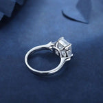 Lade Bild in die Galerieansicht, 3 Ct Radiant Lab Diamond Three-Stone Engagement Ring with Pointed Trillion Side-Stone - LGG Jewelry