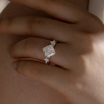Lade Bild in die Galerieansicht, 3ct Cushion Cut Lab Ddiamond Three-Ttone Engagement Ring - LGG Jewelry