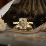 Lade Bild in die Galerieansicht, 3CT Emerald Cut Lab Diamond Solitaire Engagement Ring - LGG Jewelry