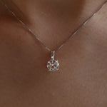Charger l&#39;image dans la visionneuse de galerie, Collier avec pendentif en forme de cœur classique

