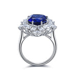 Charger l&#39;image dans la visionneuse de galerie, 5.5 Ct Cushion Cut Lab Blue Sapphire Cluster Engagement Ring - LGG Jewelry
