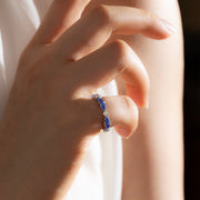 Bague de fiançailles de luxe avec grappe de rubis ovales de 6 ct