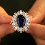 Lade Bild in die Galerieansicht, 6 Ct Oval Cut Lab Blue Sapphire Cluster Engagement Ring - LGG Jewelry