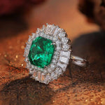 Lade Bild in die Galerieansicht, 6.5 Ct Asscher Cut Lab Emerald Luminous Cluster Engagement Ring - LGG Jewelry