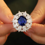 Lade Bild in die Galerieansicht, 6.5 Ct Oval Cut Lab Blue Sapphire Art Deco Inspired Engagement Ring - LGG Jewelry