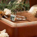 Lade Bild in die Galerieansicht, 6*8mm Rectangular Moss Agate Solitaire Ring - LGG Jewelry