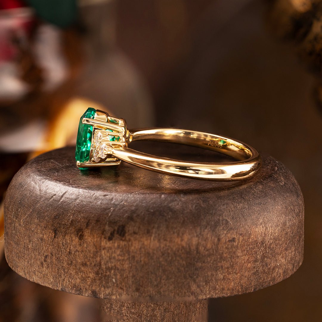7x9mm Oval Shape Lab Colombian Emerald Engagement Ring - LGG Jewelry