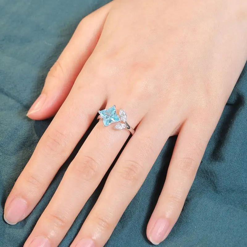Snowflake Toi Et Moi Moissanite Engagement Ring - LGG Jewelry
