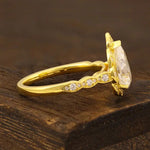 Lade Bild in die Galerieansicht, Art Deco Inspired Pear Cut Lab Diamond Engagement Ring - LGG Jewelry