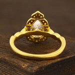 Lade Bild in die Galerieansicht, Art Deco Inspired Pear Cut Lab Diamond Engagement Ring - LGG Jewelry