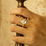 Lade Bild in die Galerieansicht, Art Deco Inspired Pear Cut Lab Diamond Engagement Ring - LGG Jewelry