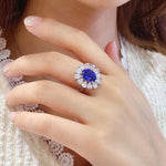 Lade Bild in die Galerieansicht, Big Pear Halo 3.5 Ct Oval Cut Lab Blue Sapphire Engagement Ring - LGG Jewelry