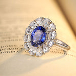 Lade Bild in die Galerieansicht, Big Pear Halo 3.5 Ct Oval Cut Lab Blue Sapphire Engagement Ring - LGG Jewelry