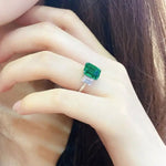 Lade Bild in die Galerieansicht, Classic 1.32 Ct Lab Emerald Three Stone Engagement Ring - LGG Jewelry