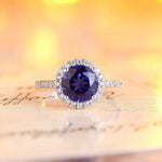 Lade Bild in die Galerieansicht, Classic 2.9 Ct Round Lab Blue Sapphire Halo Engagement Ring - LGG Jewelry