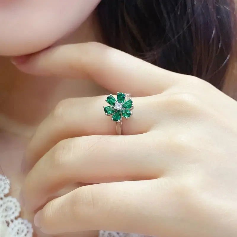 Daisy Pear Cut Lab Emerald Engagement Ring - LGG Jewelry