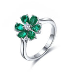 Lade Bild in die Galerieansicht, Daisy Pear Cut Lab Emerald Engagement Ring - LGG Jewelry