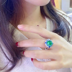 Lade Bild in die Galerieansicht, Double Halo 4.5 Ct Round Lab Emerald Engagement Ring - LGG Jewelry