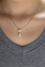 Lade Bild in die Galerieansicht, Elegant 1 Ct Round Cut &amp; 2 Ct Pear Cut Drop Pendant Necklace - LGG Jewelry