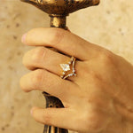 Lade Bild in die Galerieansicht, Elegant Kite Cut Moissanite Wedding Ring Set - 2pcs - LGG Jewelry