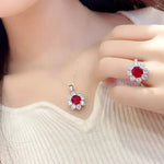 Lade Bild in die Galerieansicht, Floral Cluster 2.5 Ct Round Lab Ruby Engagement Ring - LGG Jewelry