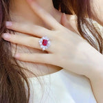 Lade Bild in die Galerieansicht, Flower Cluster 4 Ct Emerald Cut Lab Ruby Engagement Ring - LGG Jewelry