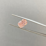 Lade Bild in die Galerieansicht, IGI Certified Cushion Cut 2.22 Ct Fancy Pink Lab Diamond VS1 VG Clarity - LGG Jewelry
