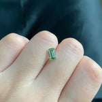 Lade Bild in die Galerieansicht, IGI Certified Emerald Cut 1.26 Ct Fancy Intense Green Lab Diamond VS1 Clarity - LGG Jewelry