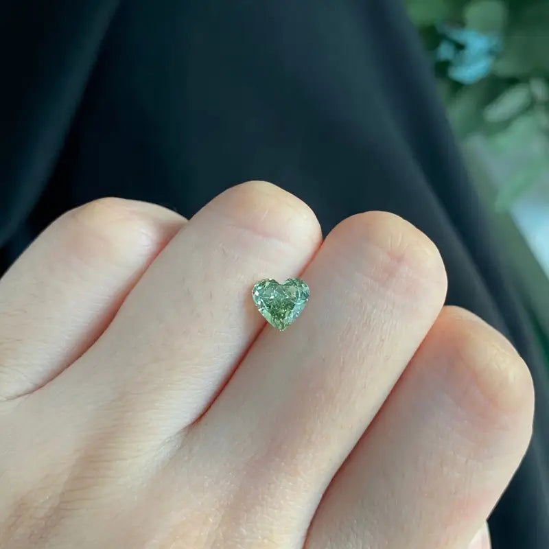 IGI Certified Heart Shape 1.17 Ct Fancy Intense Green Lab Diamond VS2 Clarity - LGG Jewelry