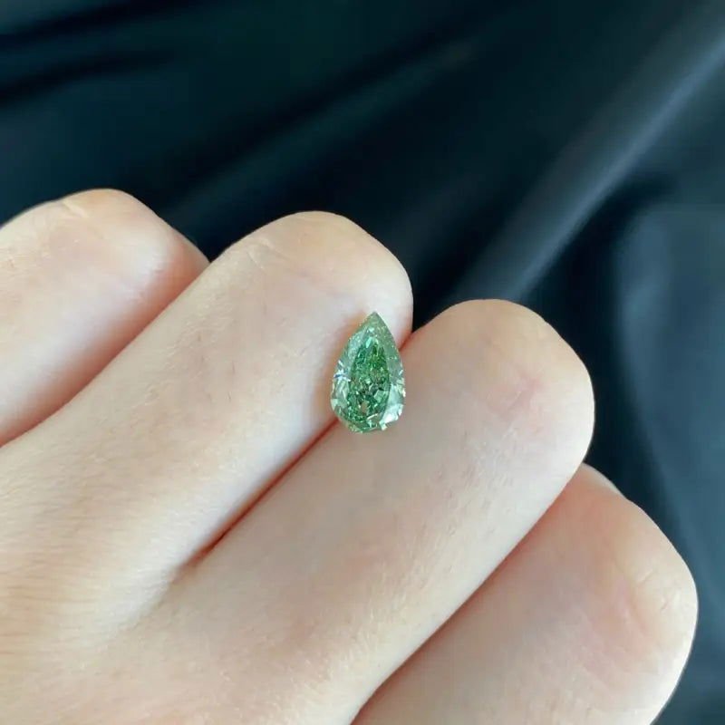 IGI Certified Pear Cut 1.7 Ct Fancy Intense Green Lab Diamond VS1 Clarity - LGG Jewelry