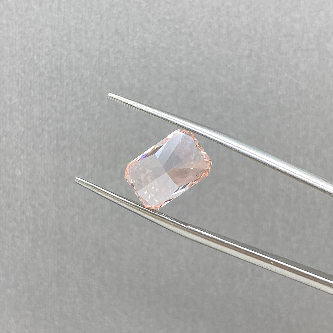 IGI Certified Radiant Cut 4.5Ct Fancy Intense Pink Lab Diamond VS2 Clarity - LGG Jewelry