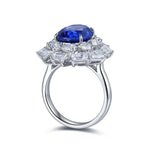 Lade Bild in die Galerieansicht, Luxury 5 Ct Oval Lab Blue Sapphire Cluster Engagement Ring - LGG Jewelry
